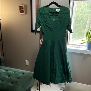 Unique Vintage Green Dress | Size M